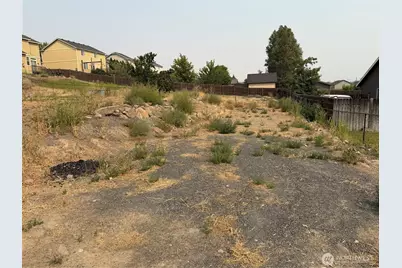 501 N Mississippi Drive, Moses Lake, WA 98837 - Photo 5