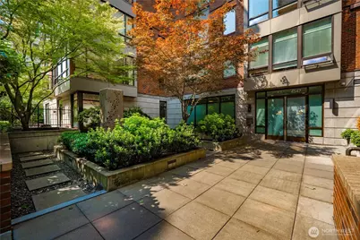 4547 8th Avenue NE #504, Seattle, WA 98105 - Photo 7
