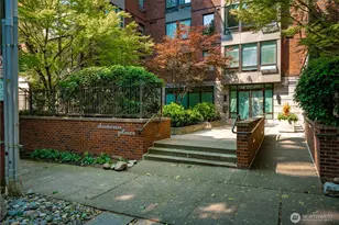 4547 8th Ave NE, Seattle, WA 98105 - Photo 5