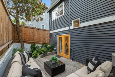 620 Lake Washington Boulevard E, Seattle, WA 98112 - Photo 11