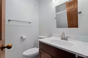 1820 NW 195th St, Shoreline, WA 98177 - Photo 13