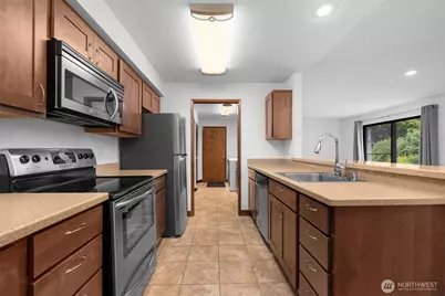 1820 NW 195th Street #C17, Shoreline, WA 98177 - Photo 5