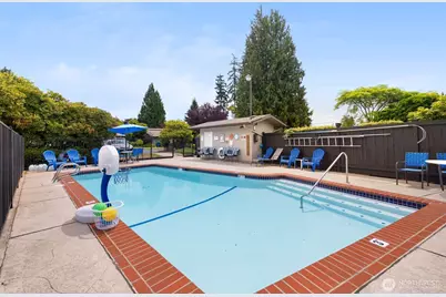 1820 NW 195th Street #C17, Shoreline, WA 98177 - Photo 19