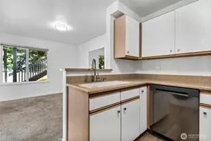 9210 Market Pl, Lake Stevens, WA 98258 - Photo 13