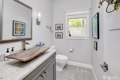 9950 SE 39th Street, Mercer Island, WA 98040 - Photo 15