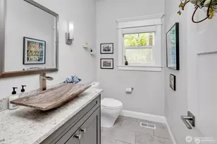 9950 SE 39th St, Mercer Island, WA 98040 - Photo 15