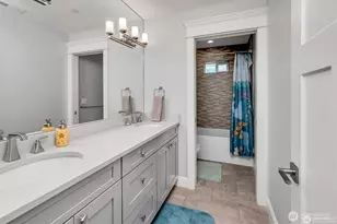 9950 SE 39th St, Mercer Island, WA 98040 - Photo 27