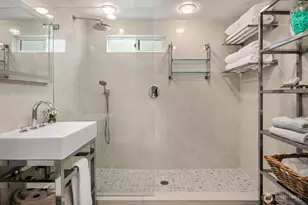 10303 15th Ave NE, Seattle, WA 98125 - Photo 13