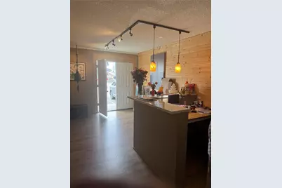 4212 Aurora Avenue N, Seattle, WA 98103 - Photo 5