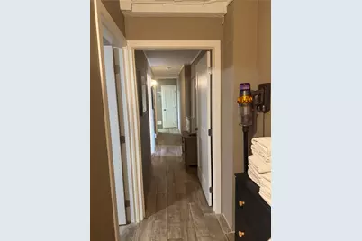 4212 Aurora Avenue N, Seattle, WA 98103 - Photo 11