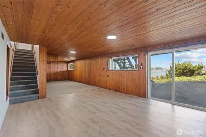 2485 Beach Drive E, Port Orchard, WA 98366 - Photo 33