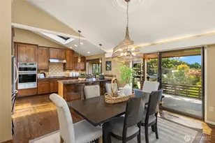 5919 77th Ave SE, Mercer Island, WA 98040 - Photo 9