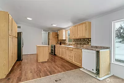 42 31st Street NE, East Wenatchee, WA 98802 - Photo 9