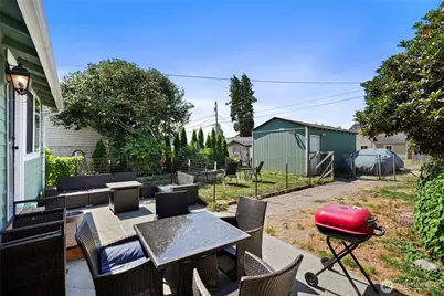2410 Highland Avenue, Everett, WA 98201 - Photo 29