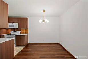 13229 Linden Ave N, Seattle, WA 98133 - Photo 9