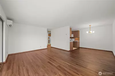 13229 Linden Avenue N #507B, Seattle, WA 98133 - Photo 7
