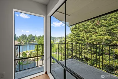 13229 Linden Avenue N #507B, Seattle, WA 98133 - Photo 11