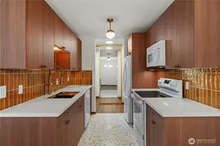 13229 Linden Ave N, Seattle, WA 98133 - Photo 5