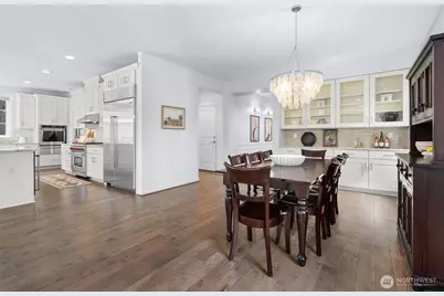 1073 Pine Crest Circle NE, Issaquah, WA 98029 - Photo 9