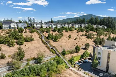 1073 Pine Crest Circle NE, Issaquah, WA 98029 - Photo 37