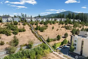 1073 Pine Crest Cir NE, Issaquah, WA 98029 - Photo 37