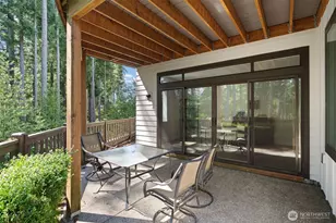 1073 Pine Crest Cir NE, Issaquah, WA 98029 - Photo 35