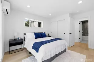 2726 NE Blakeley St, Seattle, WA 98105 - Photo 5