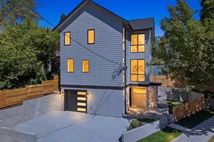 2726 NE Blakeley St, Seattle, WA 98105 - Photo 35