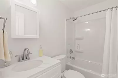 617 140th Street S #2, Tacoma, WA 98444 - Photo 9