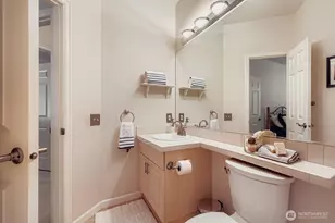 13000 Admiralty Way, Everett, WA 98204 - Photo 21