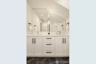 1522 34th Avenue, Seattle, WA 98122 - Photo 23
