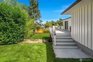 4102 96th Ave SE, Mercer Island, WA 98040 - Photo 29