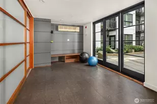 1410 E Pine St, Seattle, WA 98122 - Photo 21