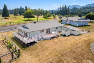 714 S Golf Course Rd, Port Angeles, WA 98362 - Photo 33