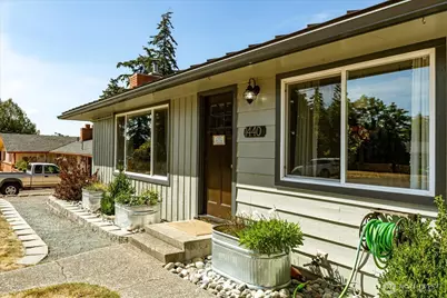 1440 NE 7th Place, Oak Harbor, WA 98277 - Photo 3