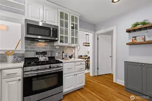 2568 28th Ave W, Seattle, WA 98199 - Photo 9