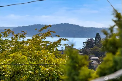 2568 28th Avenue W, Seattle, WA 98199 - Photo 21
