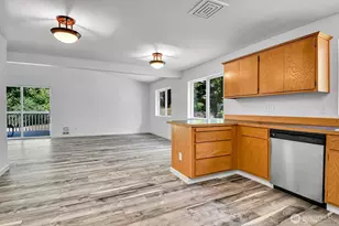 3115 York Rd, Everett, WA 98204 - Photo 9