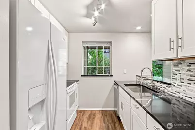 15433 Country Club Drive #E103, Mill Creek, WA 98012 - Photo 3