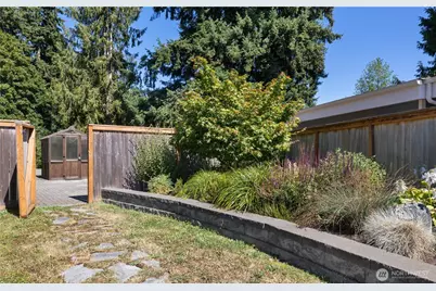 21903 42nd Place W, Mountlake Terrace, WA 98043 - Photo 25