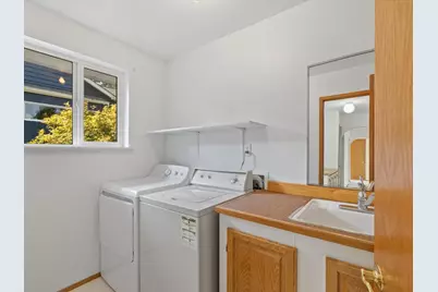 8809 Earl Avenue NW, Seattle, WA 98117 - Photo 15