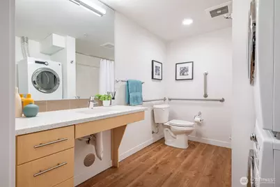 750 11th Avenue E #103, Seattle, WA 98102 - Photo 15