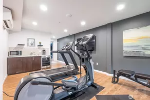 750 11th Ave E, Seattle, WA 98102 - Photo 17