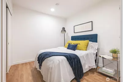 750 11th Avenue E #103, Seattle, WA 98102 - Photo 13