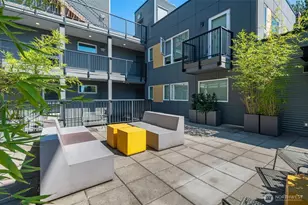 750 11th Ave E, Seattle, WA 98102 - Photo 23