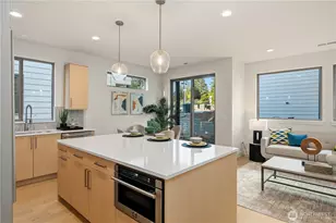8229 NE 128th St, Kirkland, WA 98033 - Photo 5