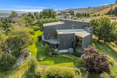 916 Skyline Place, Wenatchee, WA 98801 - Photo 9