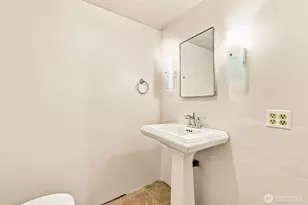 6745 1st Ave NW, Seattle, WA 98117 - Photo 25
