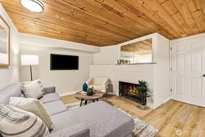 10713 15th Avenue NE, Seattle, WA 98125 - Photo 23
