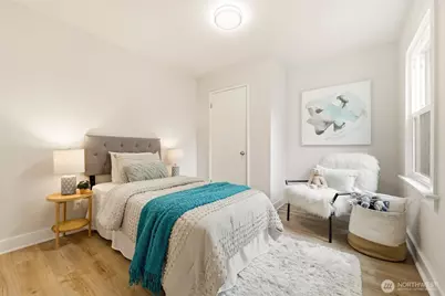 10713 15th Avenue NE, Seattle, WA 98125 - Photo 19